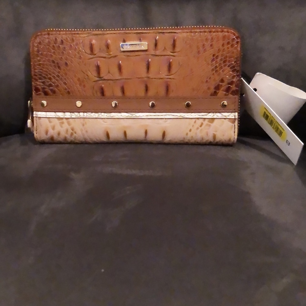 Brand new Brahmin wallet!